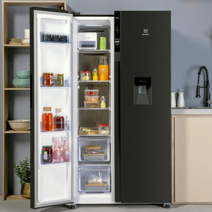 Nevecón ELECTROLUX Side by Side 528 Litros Brutos ERSA53K3HVB Negro