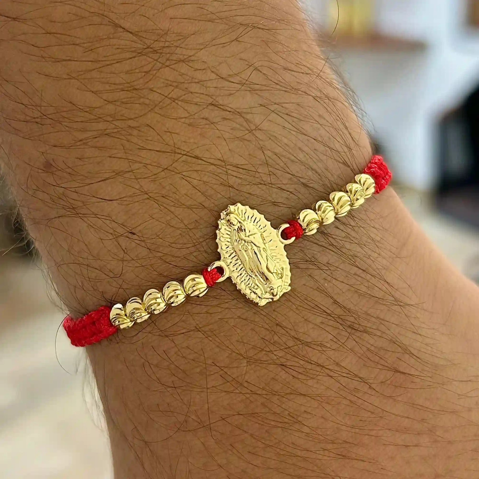 Manilla oro laminado 18K tejida balín liso 4mm y herraje de virgen Ref TI29