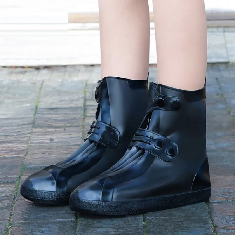 Botas zapatones impermeables con broches ajustables