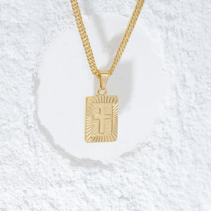 Dije oro laminado 18K placa Almighty cruz tallada unisex Ref 23250