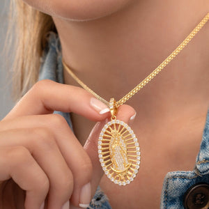 Dije oro laminado 18K  Virgen Guadalupe Swarovski Ref 22146